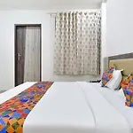 Fabhotel Lakhdatar